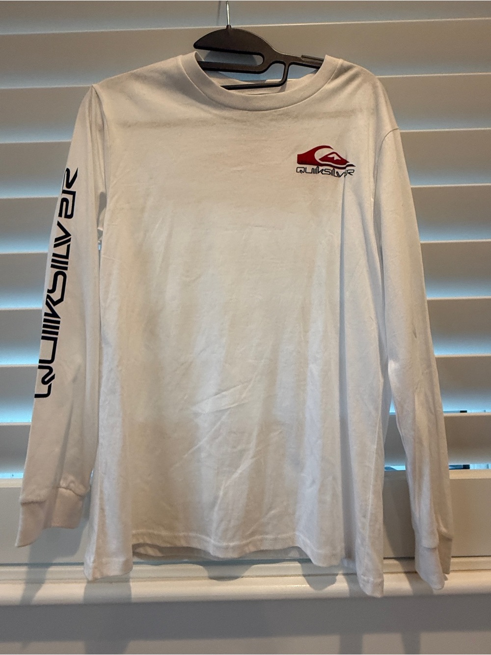 Youth Large Quiksilver White Long Sleeve Tee with Red Logo